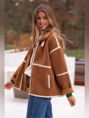 Easy Clothes Cozy Brown Nita Jacket Teddy Shearling W/ Cream Trim Size S/M